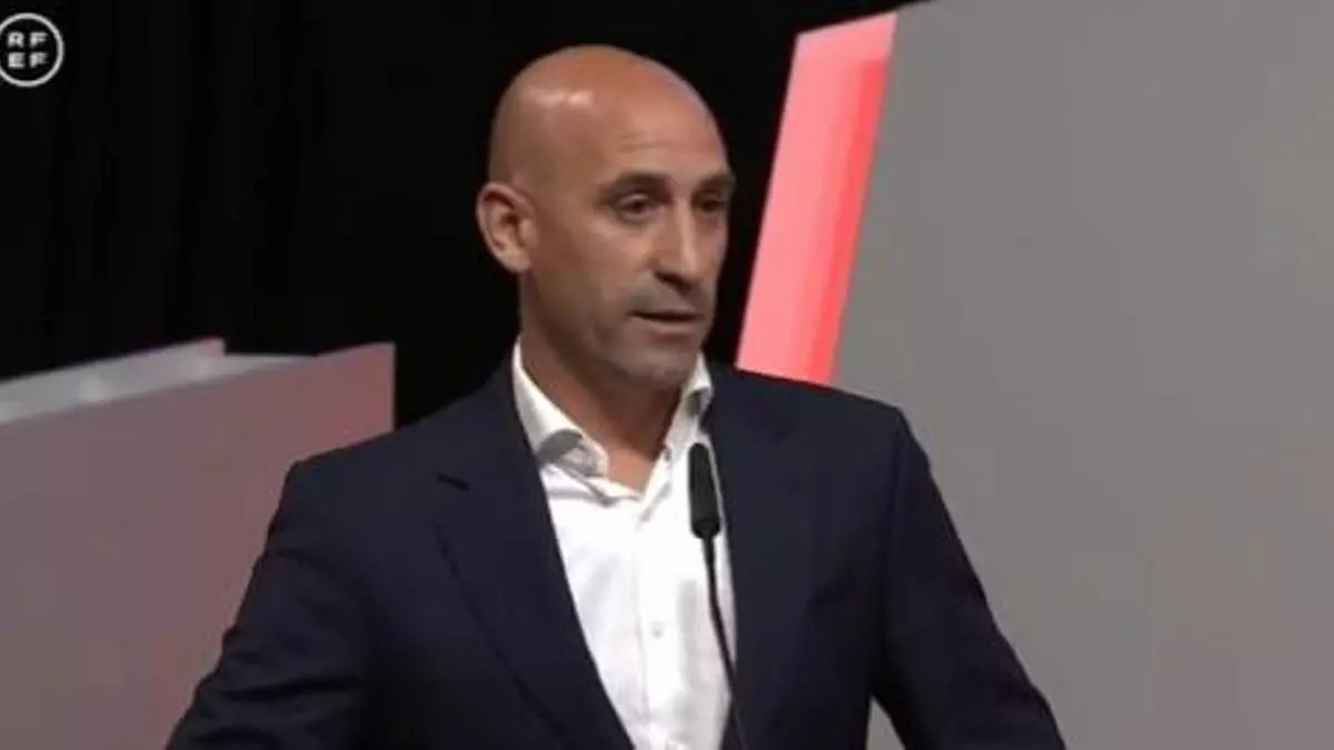 Casillas reacciona al discurso de Rubiales: "Verg邦enza ajena"