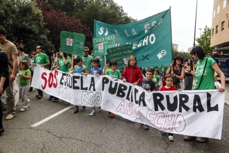 Fotogalería de la protesta en Zaragoza contra la 'ley Wert' y los recortes