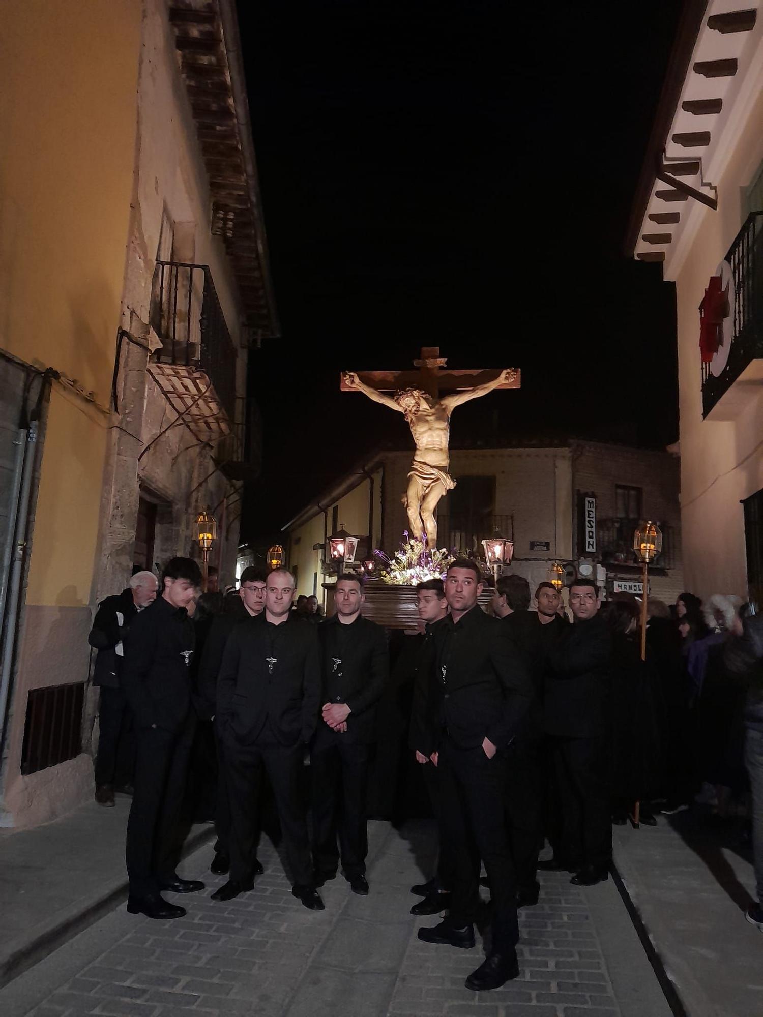 GALERÍA | Procesión del Cristo del Amparo en Toro