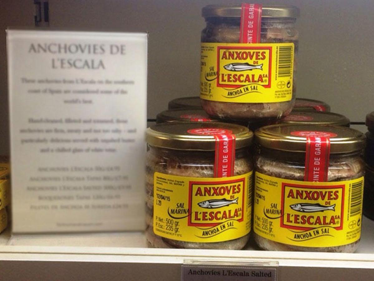 Un pot de les exquisites Anxoves de l'Escala.