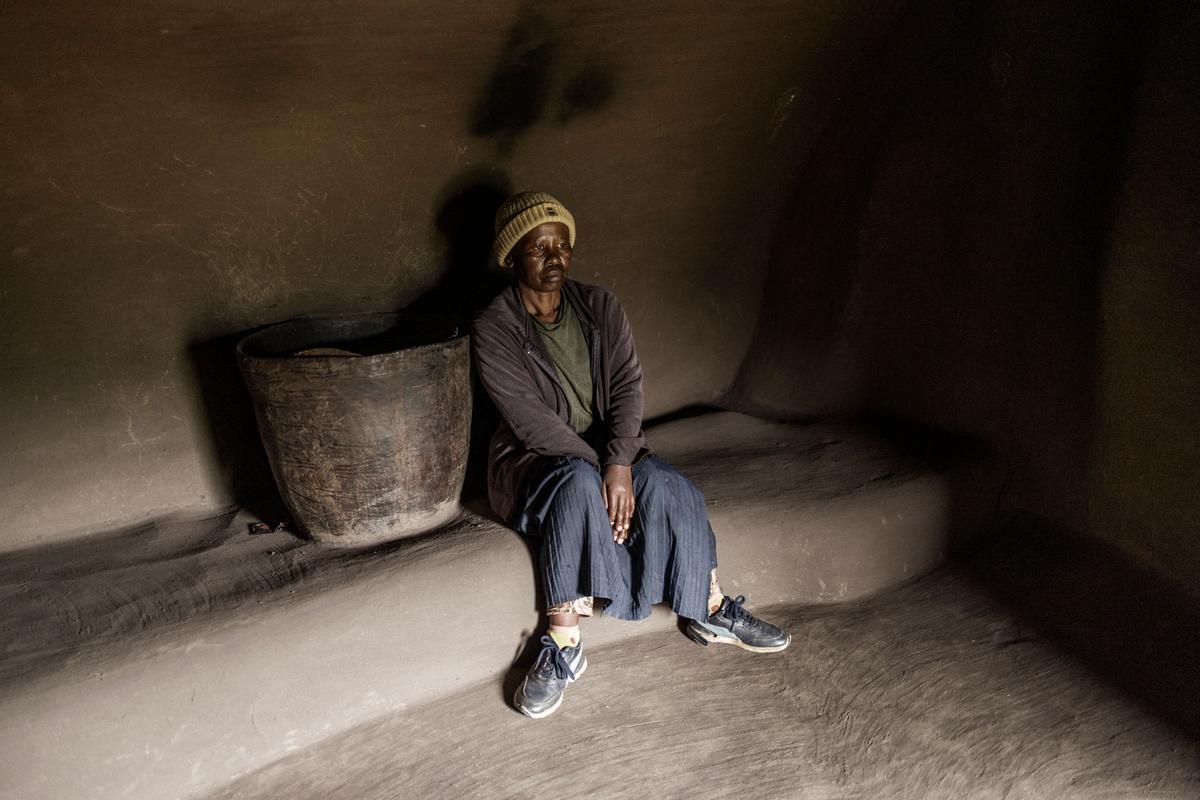 Los últimos habitantes de las cuevas de Kome, en Lesotho