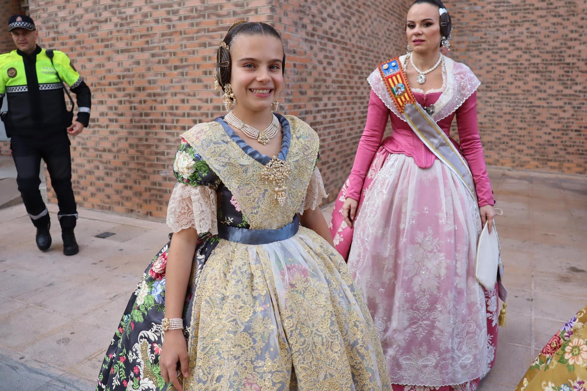 Así es el espolín Gris Imperial de la fallera mayor infantil de València