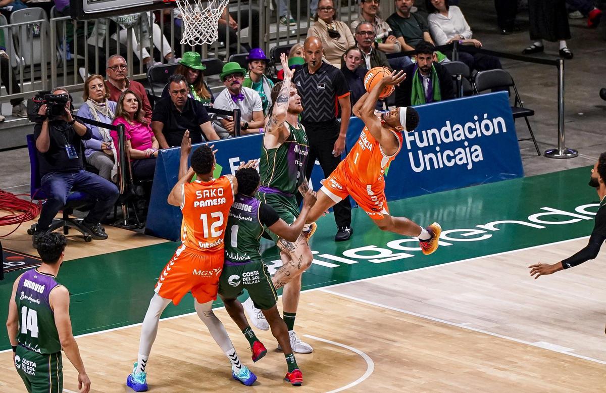 El Unicaja-Valencia de Liga Endesa, en imágenes