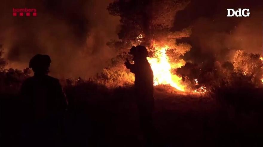 El foc forestal de la Ribera d'Ebre crema ja 4.000 hectàrees amb el flanc dret com a màxima preocupació dels Bombers