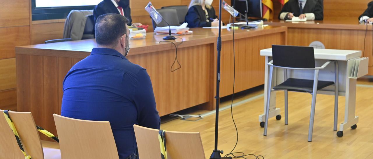 El condenado, durante el juicio celebrado a mediados de este mes de octubre en la Audiencia Provincial de Castellón.