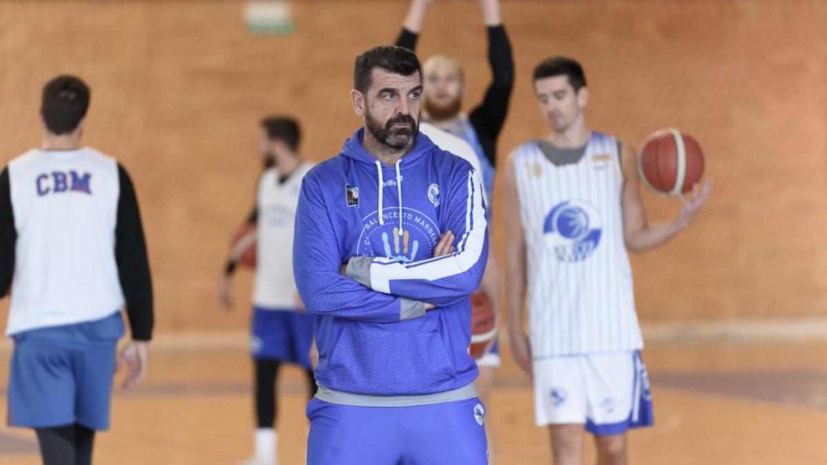 Rafa Piña, entrenador del CB Marbella.