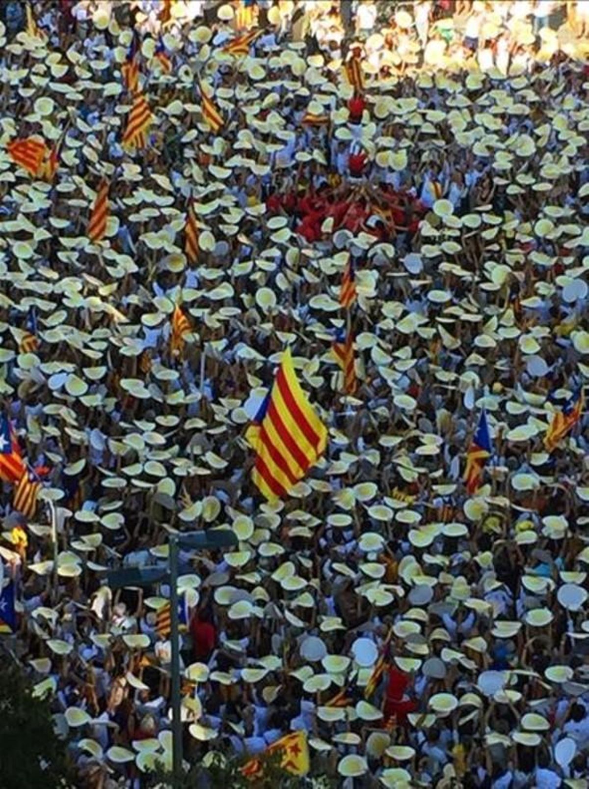 jjubierre35481156 11 9 2016 barcelona diada  manifestacion en el paseo de sant160911181300