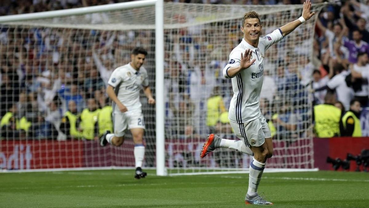 Ronaldo celebra uno de sus goles frente al Atlético