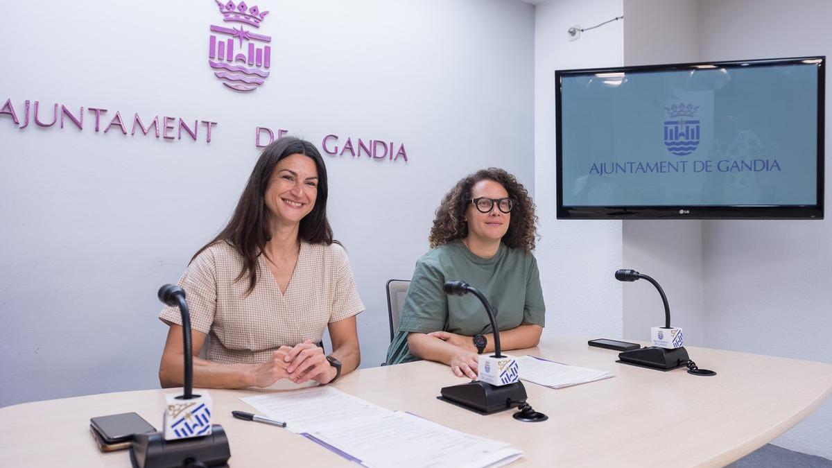 Sendra e Izquierdo en rueda de prensa.