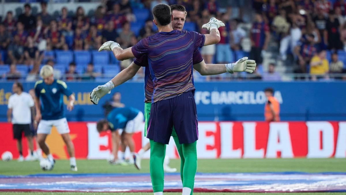 Así entrenan los porteros del Barça Joan Garcia y Szczęsny