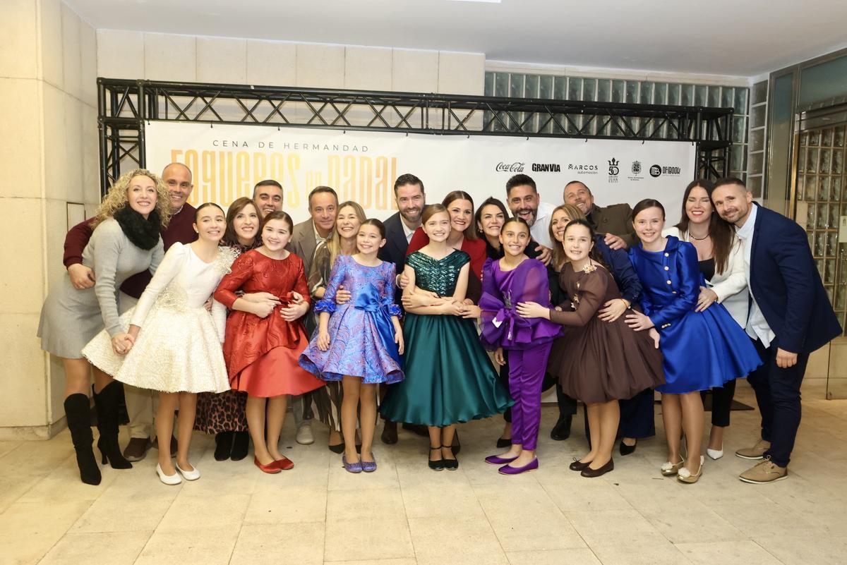 Cena infantil de Fogueres en Nadal