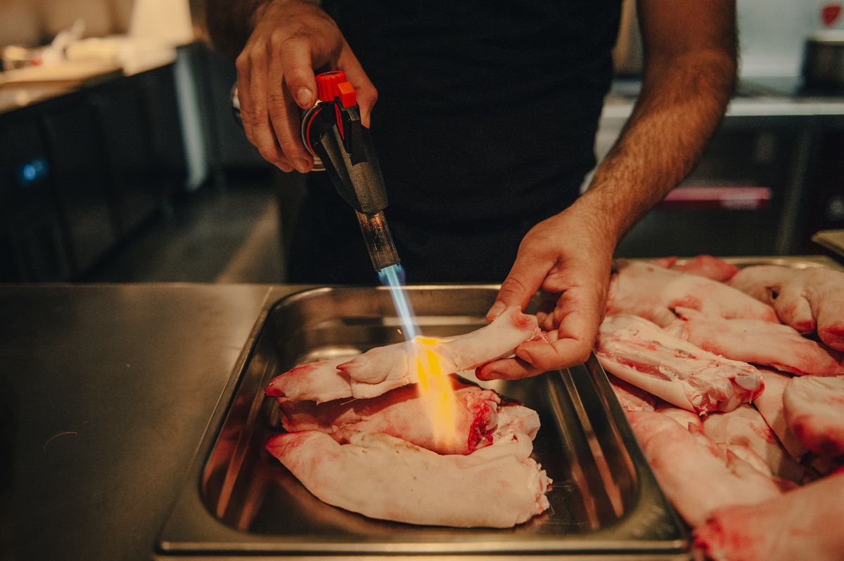 Así es y esto se come en el restaurante Open de Alicante