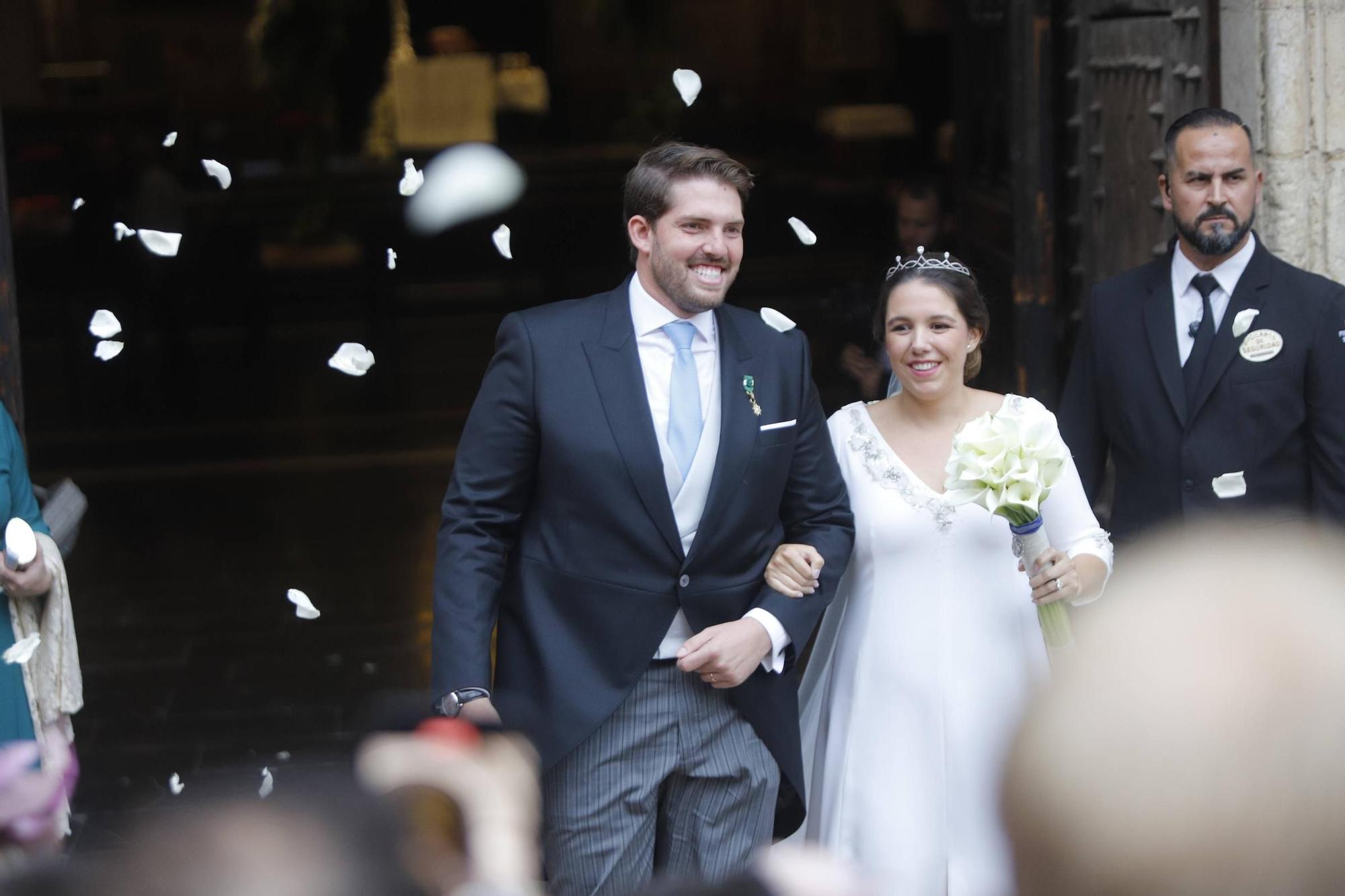 El príncipe Louis Nicolas Crépy de Orleans y Carolina Torio se casan en València