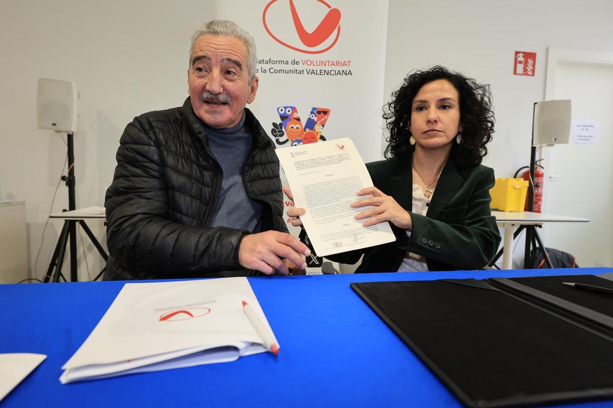 Primer acto de la nueva consellera Albalat en Castelló en el Día del Voluntariado