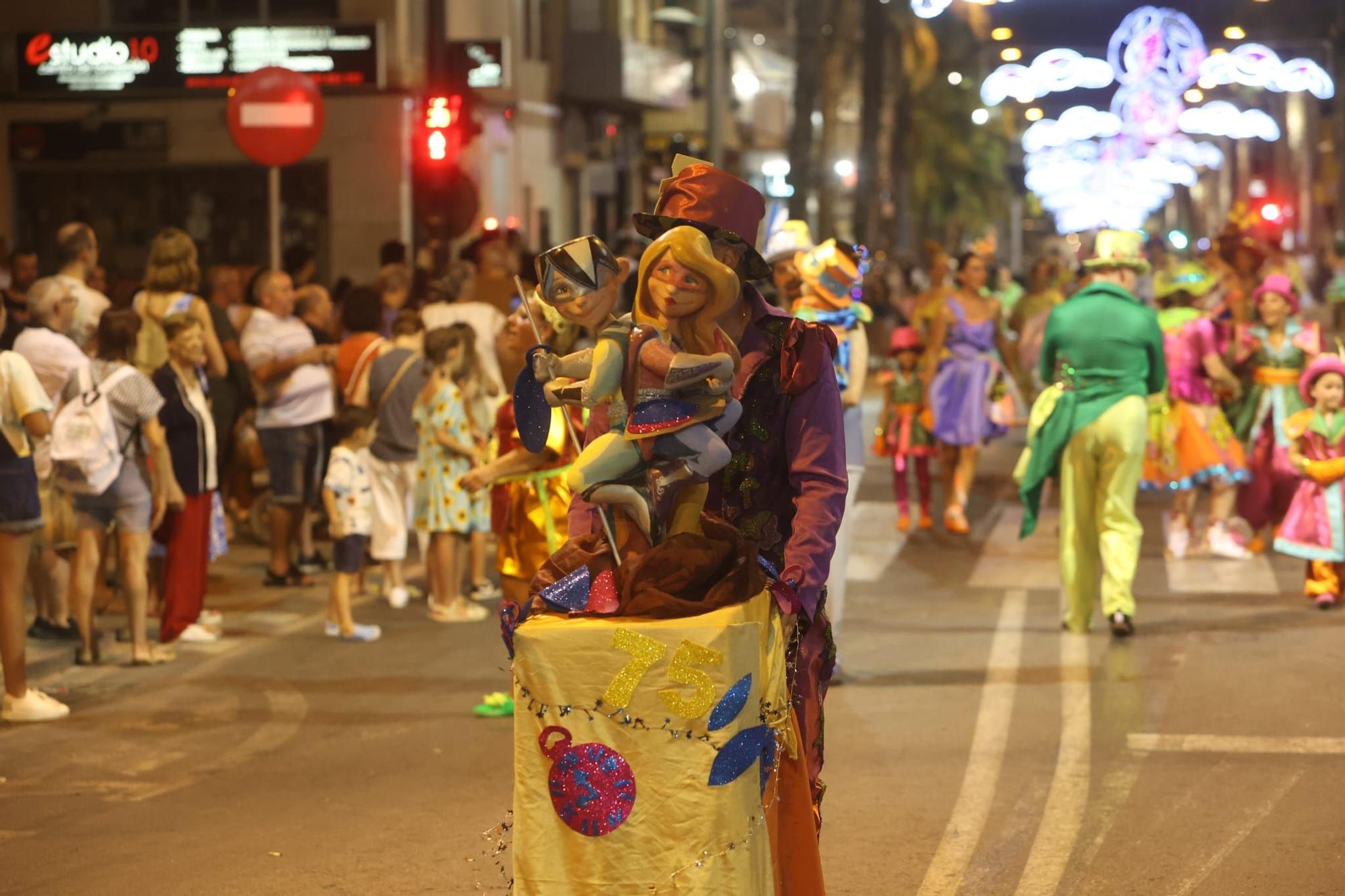 Desfile del Ninot en San Vicent