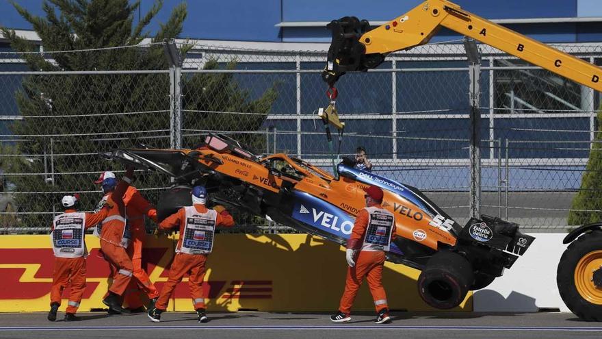 Sainz se retira en la primera vuelta por un accidente