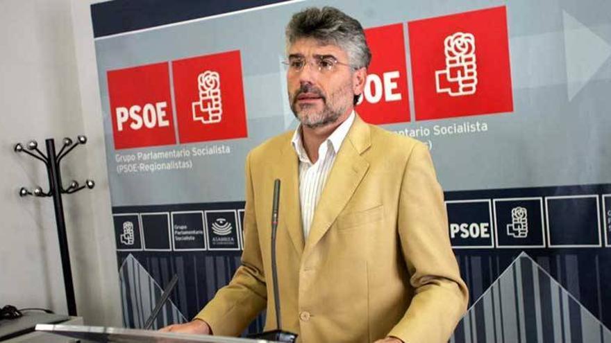 El PSOE exige a la Junta un &quot;plan de empleo social&quot; para 25.000 extremeños