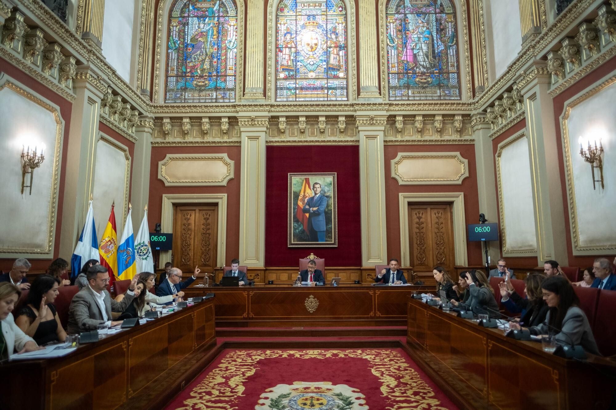 Pleno del Ayuntamiento de Santa Cruz 