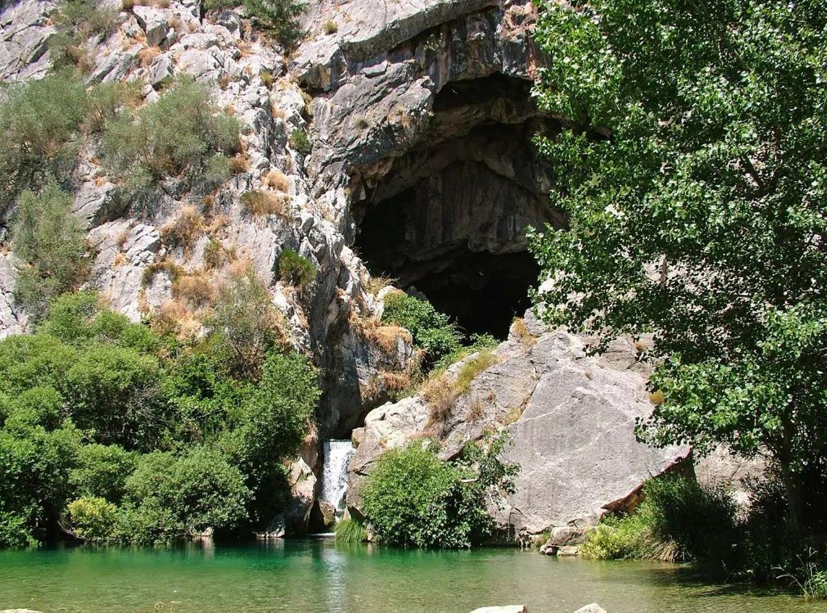 El Charco Frío, situado en el entorno de la Cueva del Gato, en Benaoján