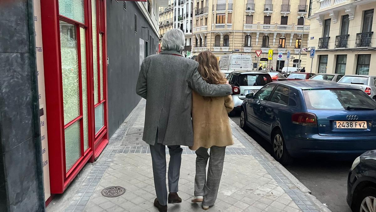 Irene y José María llevan 12 años de relación pero viven cada uno en su casa por elección, son una pareja LAT