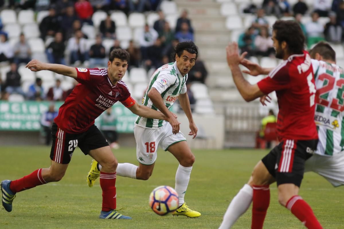 Fotogalería / El Córdoba CF se deja empatar en el último minuto.