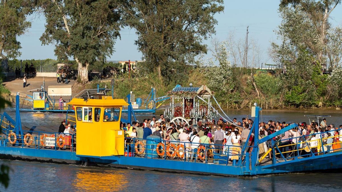 La barcaza de Coria del Río.