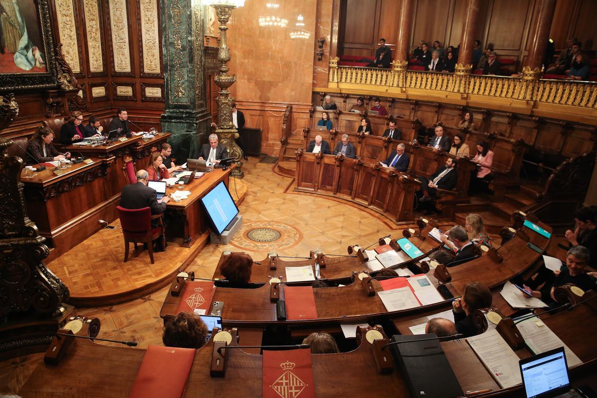 Com està Barcelona segons la visió partidista i preelectoral dels grups municipals