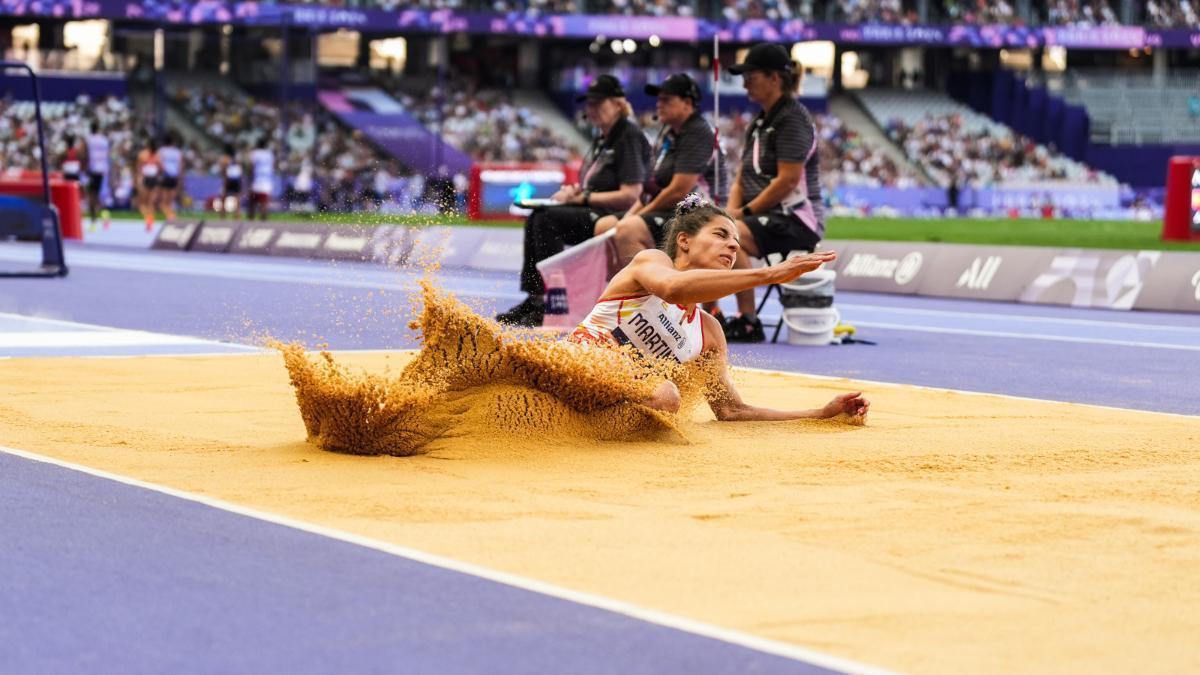 Sara Martínez consigue la plata en los Juegos Paralímpicos de París 2024.