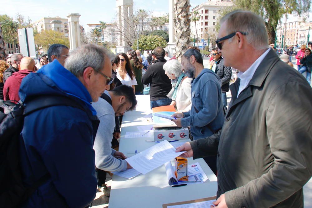 Concentración en contra del rascacielos del Puerto