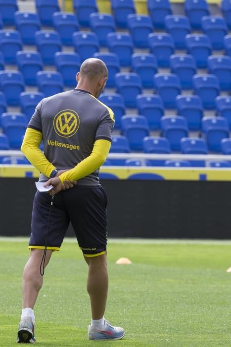 Entrenamiento de la UD previo al partido contra el Betis (18/04/2018)