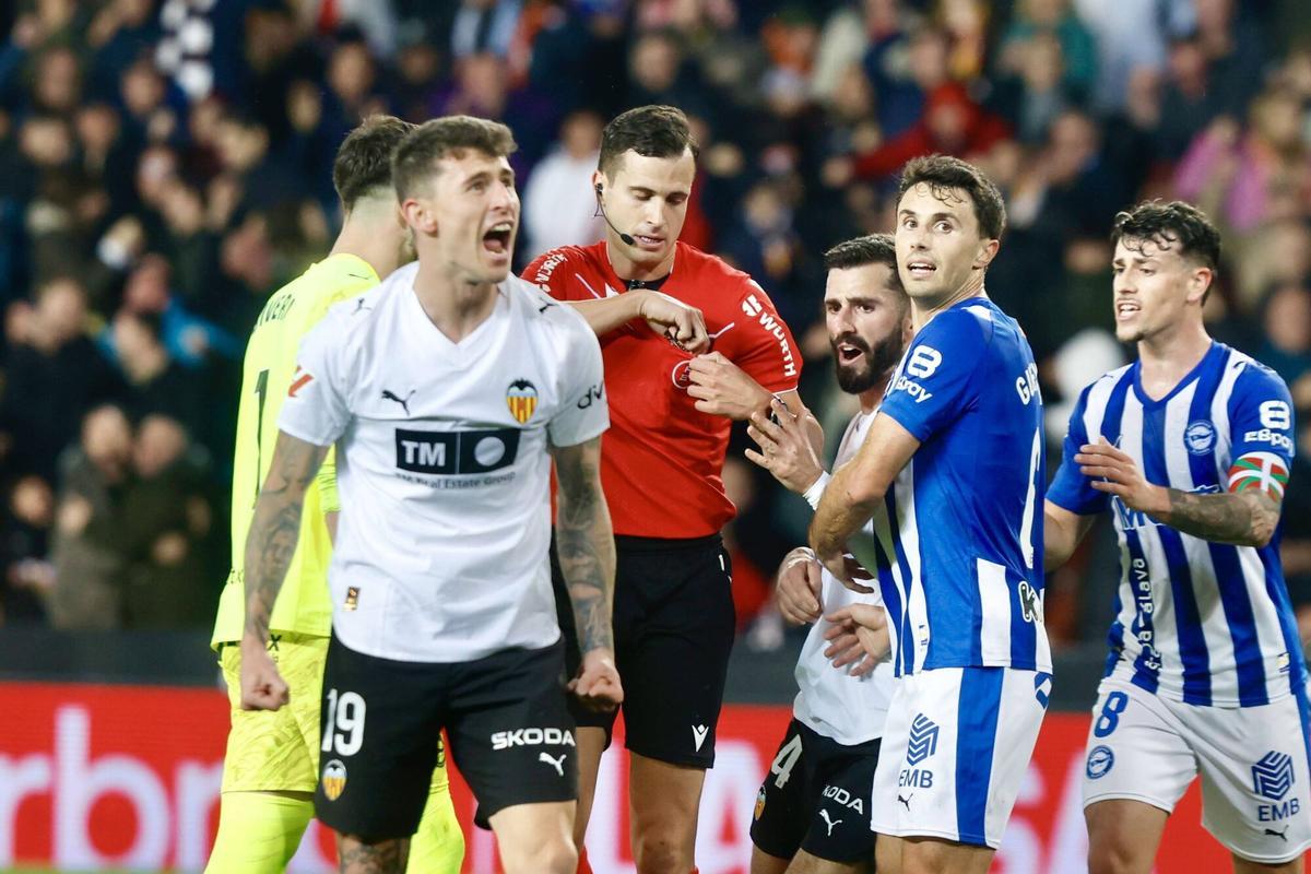Valencia. Partido de liga Valencia CF vs Deportivo Alavés VLC SPD