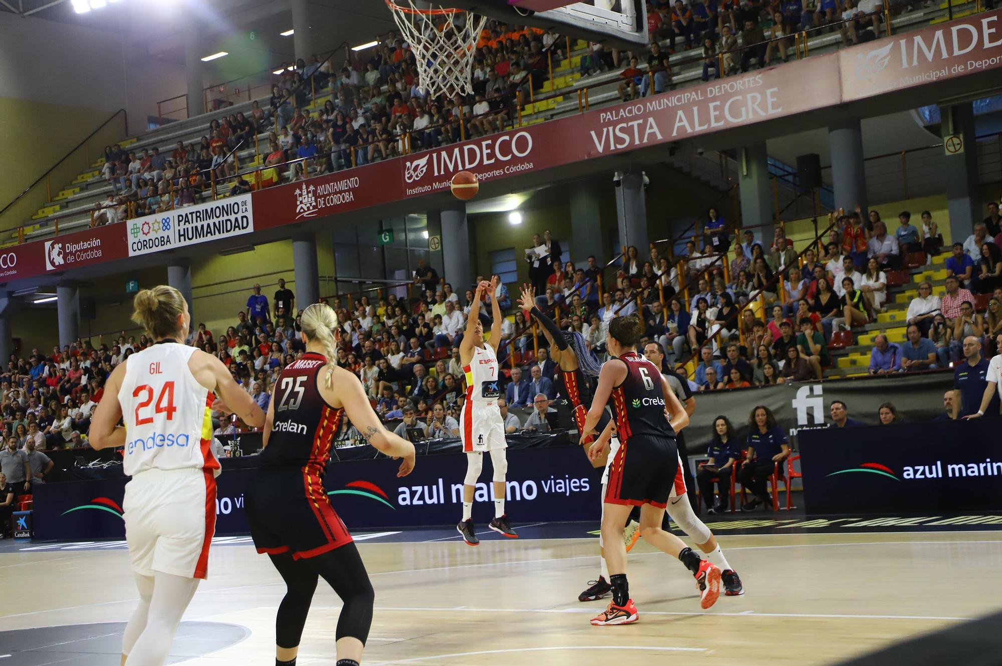 La selección española femenina de baloncesto ante Bélgica, en imágenes