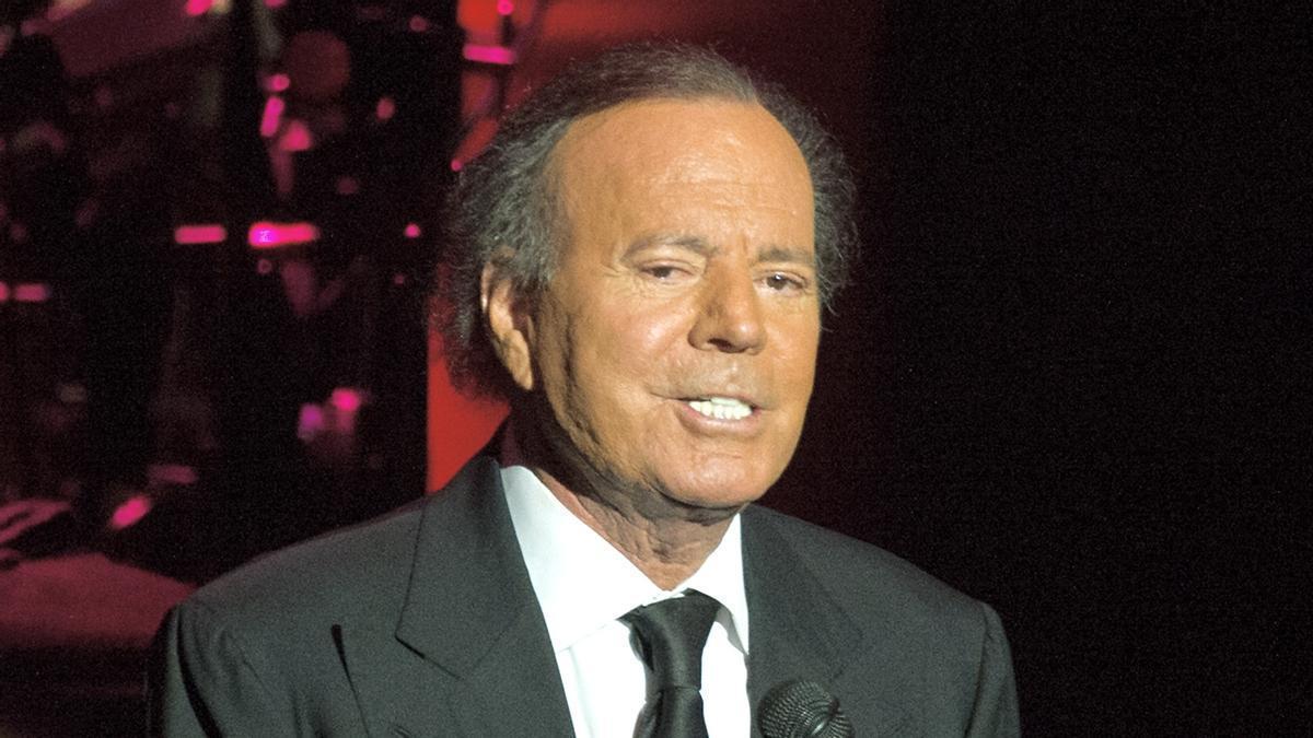 Julio Iglesias pretende volver a España este verano