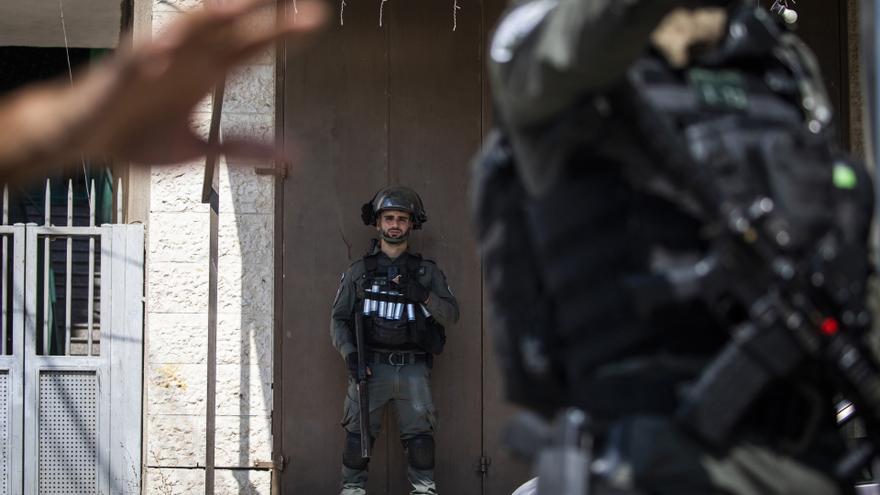 Militares israelíes en Shuafat, Jerusalén Este.