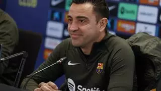 Xavi responde a la andanada de Luis Enrique cargándolo de elogios: "Es de los mejores entrenadores del mundo"