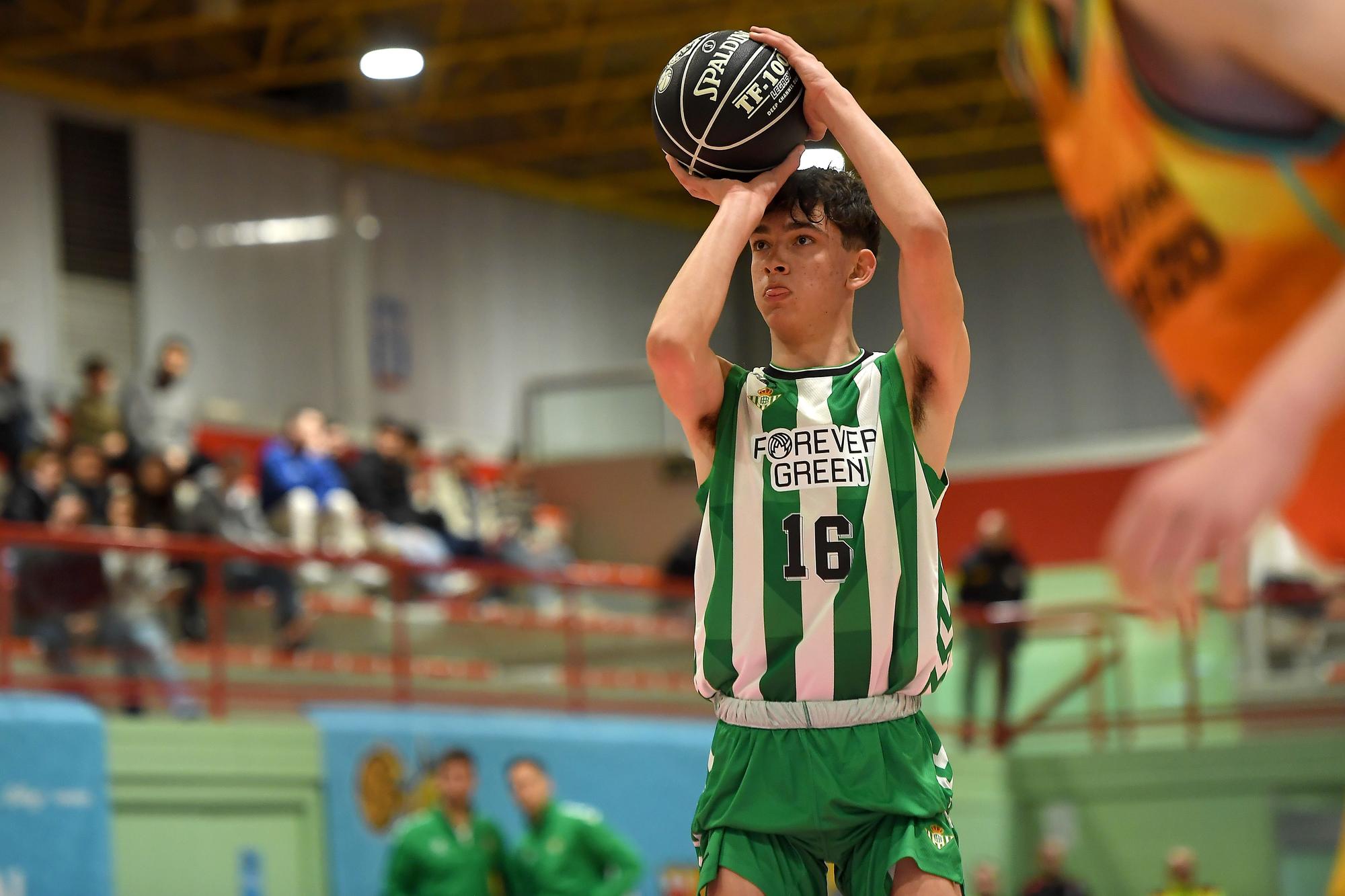 Victoria emocionante del infantil A masculino de Valencia Basket  en el arranque de la Minicopa Endesa