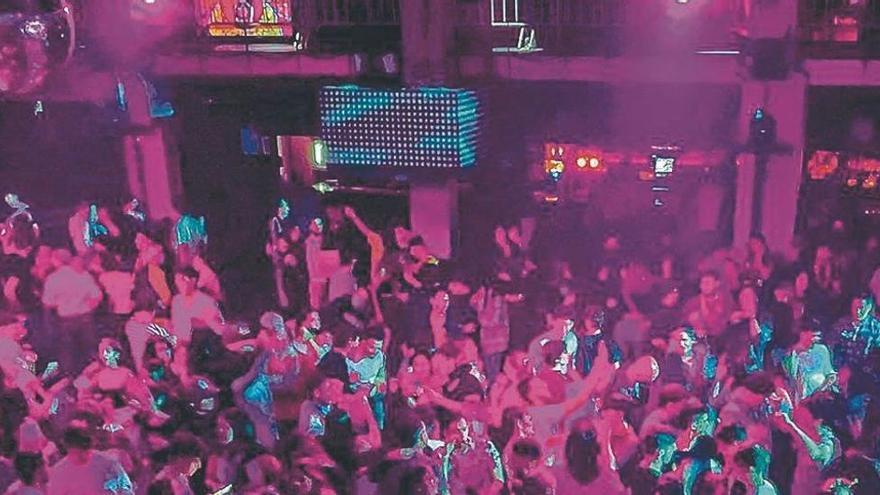 La sardana: de dansa tradicional a fer ballar els joves a les discoteques