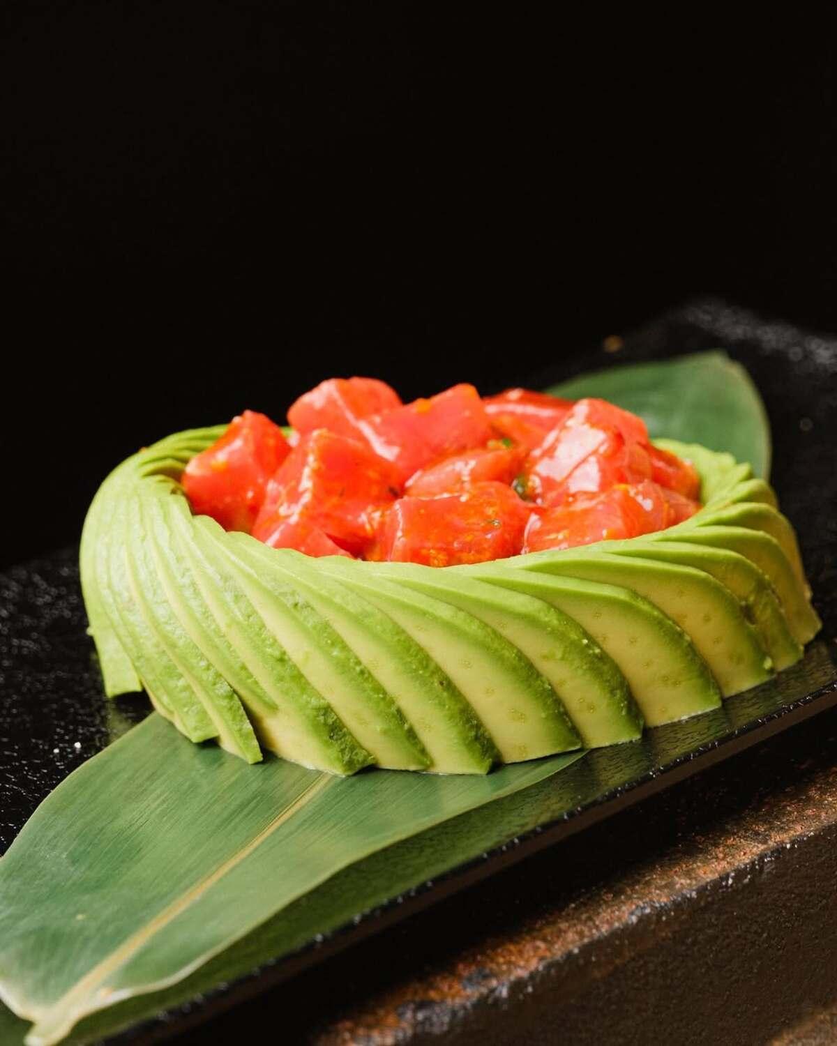 Tartar de atún con aguacate