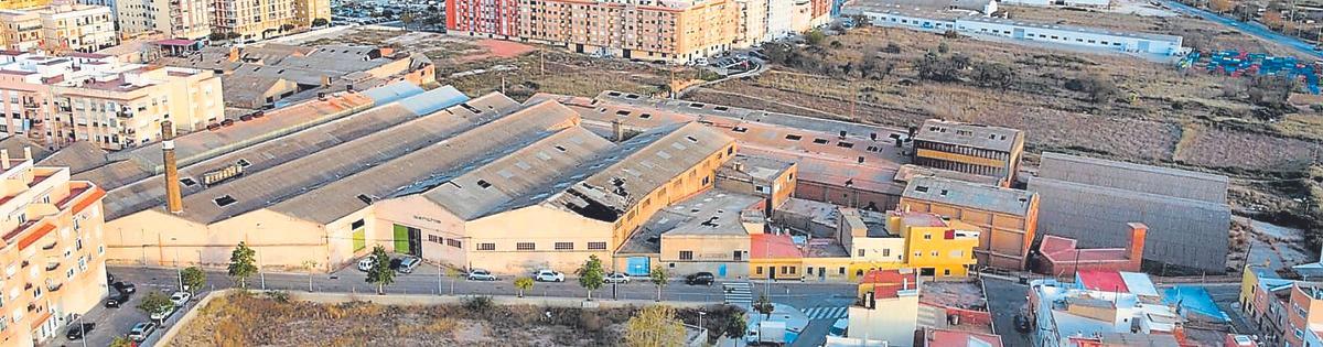 El Ayuntamiento de l’Alcora impulsará en un pleno extraordinario en abril el trámite administrativo que permitirá dotar de financiación al derribo de la antigua fábrica Sanchis.