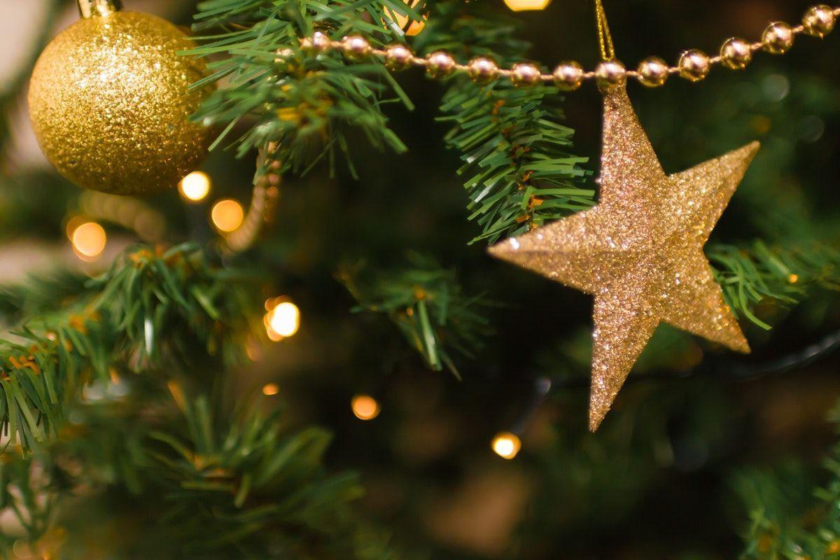 17 ideas para decorar la casa con guirnaldas de luces sin que sea Navidad