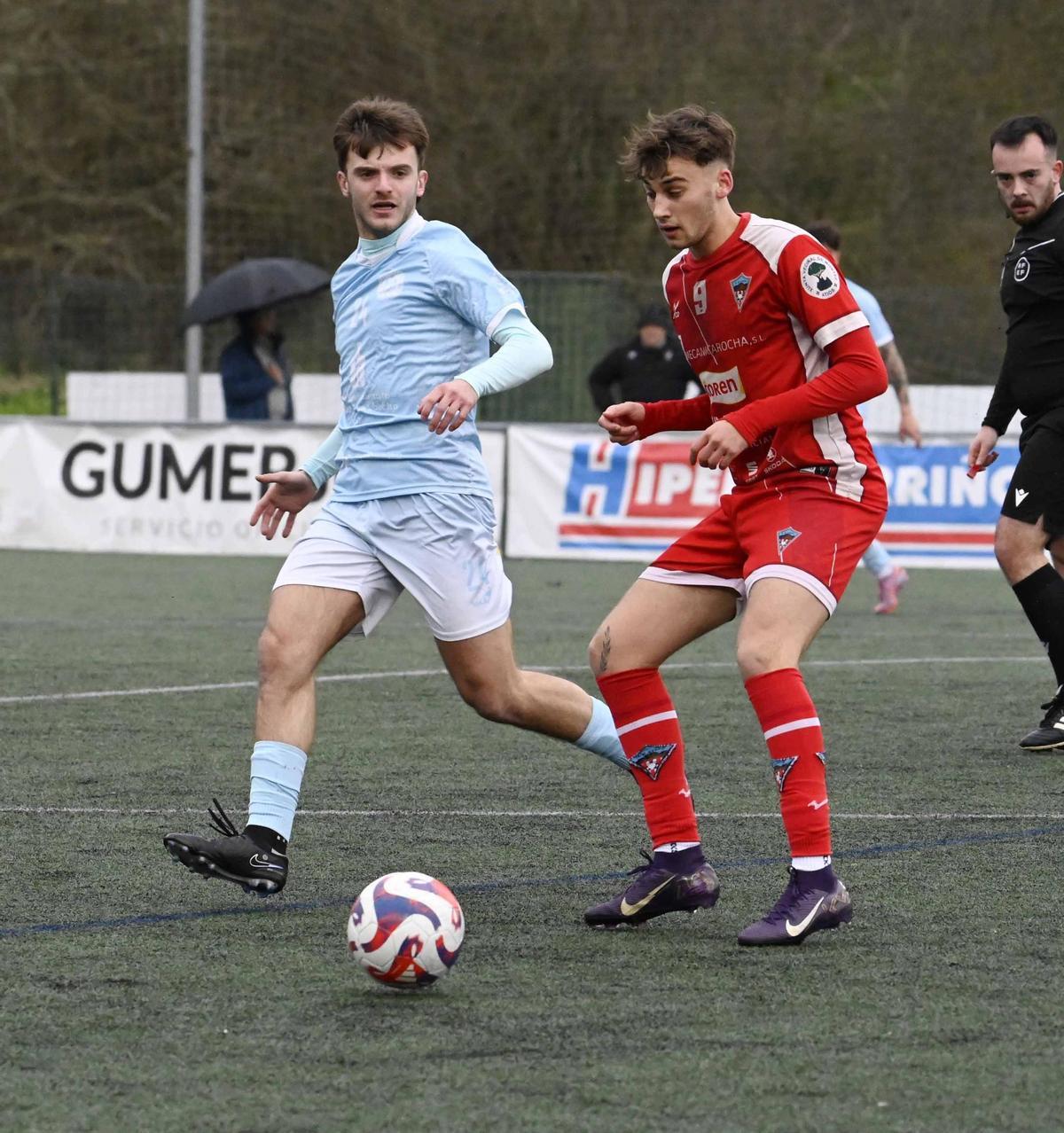 Moledo persigue a un rival en el duelo Atios-Beluso.