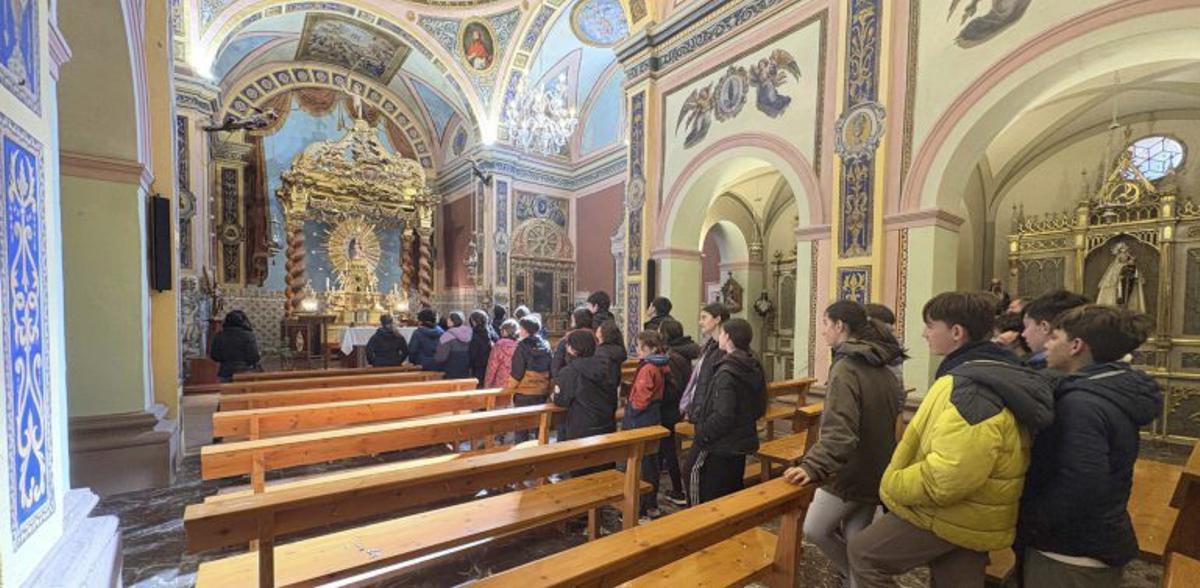 Un centenar de jóvenes descubrieron Fuendejalón. | SERVICIO ESPECIAL