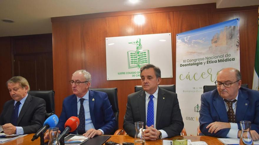 Cáceres se erige como capital nacional de la ética médica con un congreso marcado por los desafíos del siglo XXI