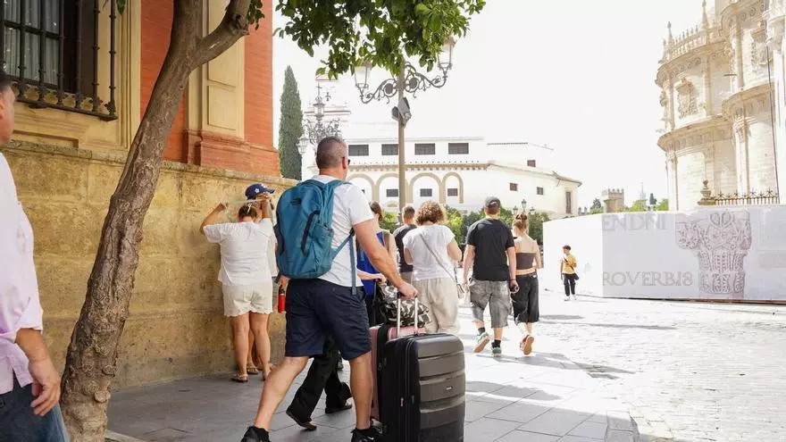 VÍDEO | Sevilla ingresaría más de 25 millones al año con una tasa turística de 3 euros por noche
