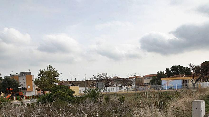 Uno de los solares sacados a subasta. | DANIEL TORTAJADA