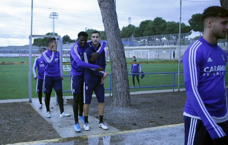 Entrenamiento del Real Zaragoza antes del partido contra la SD Huesca