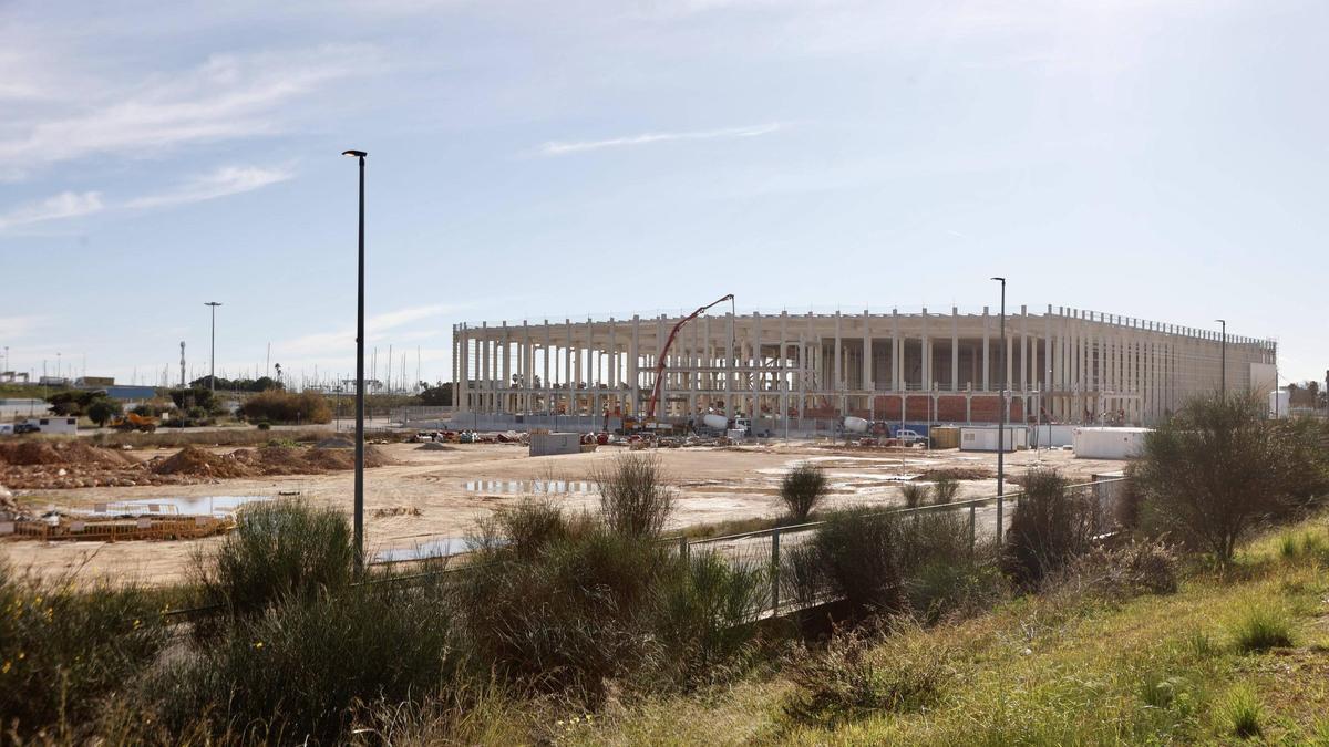 Obras de la compañía Medlog para la construcción de su nueva planta en la ZAL.