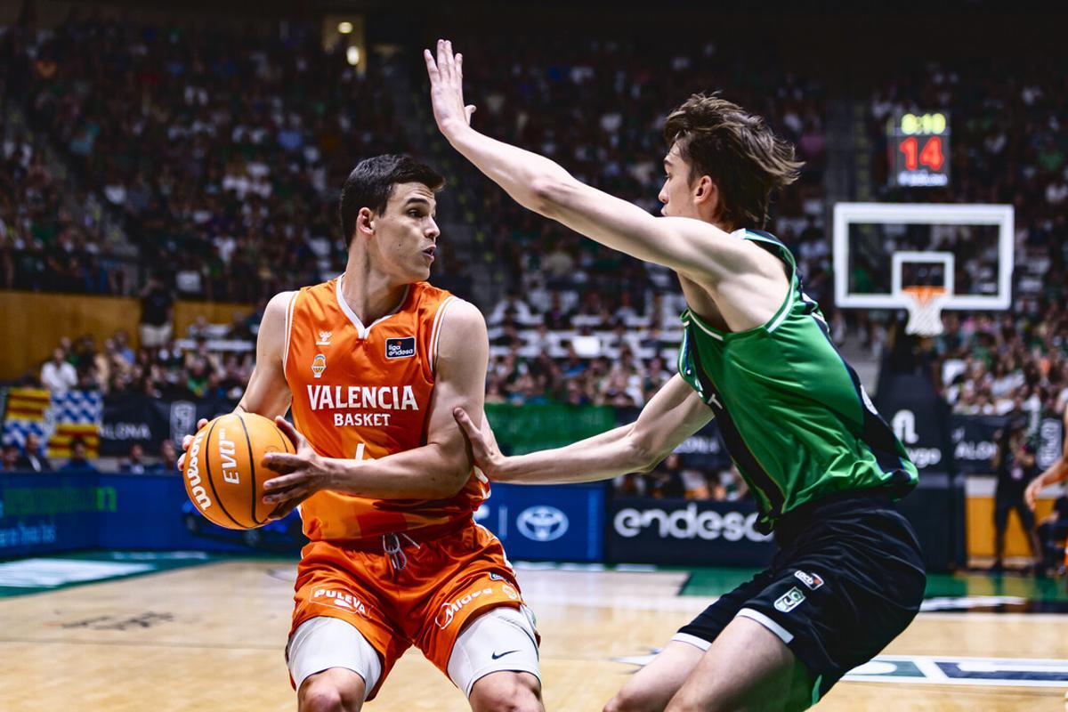 Jaime Pradilla, en una acción del tercer partido de la semifinal de Liga Endesa.