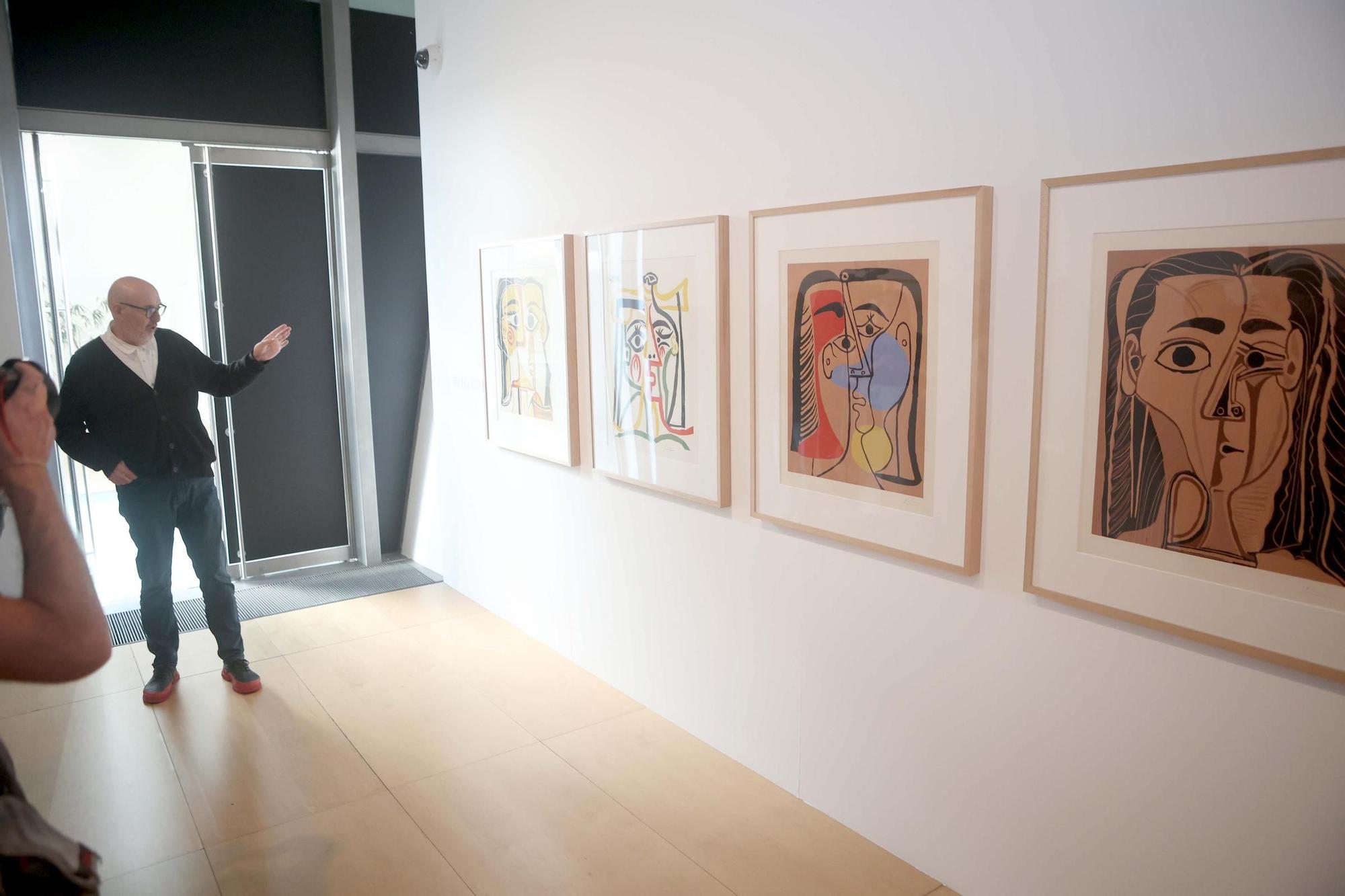Inauguración de la exposición 'Compromiso con el arte' en A Coruña