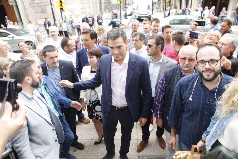 Pedro Sánchez en las charlas de verano de UGT